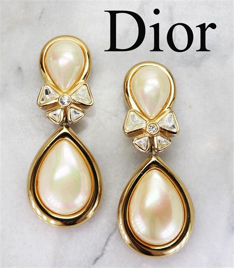 dior earclip|dior pearl earrings.